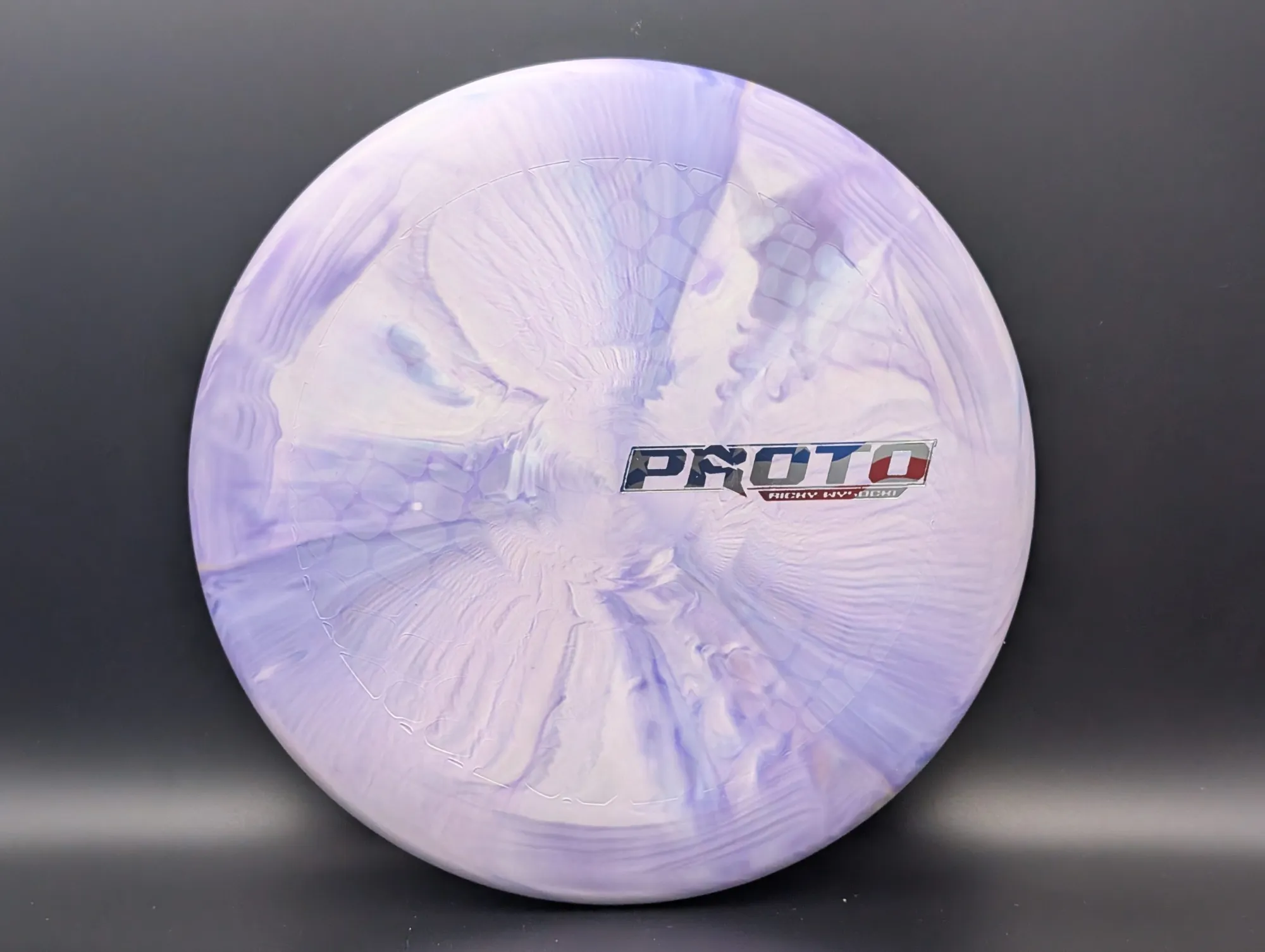 Photo of this disc, 173-174 g, Purple-Light Purple, E0922