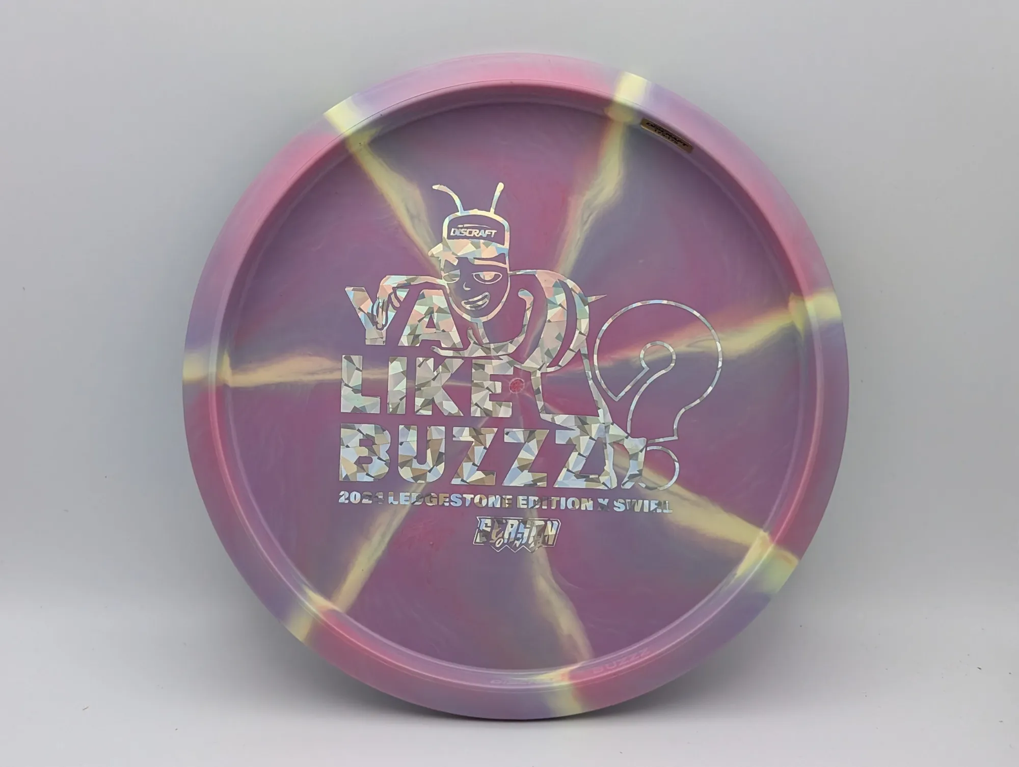 Photo of this disc, X Swirl, 175 g, Purple/Shatter