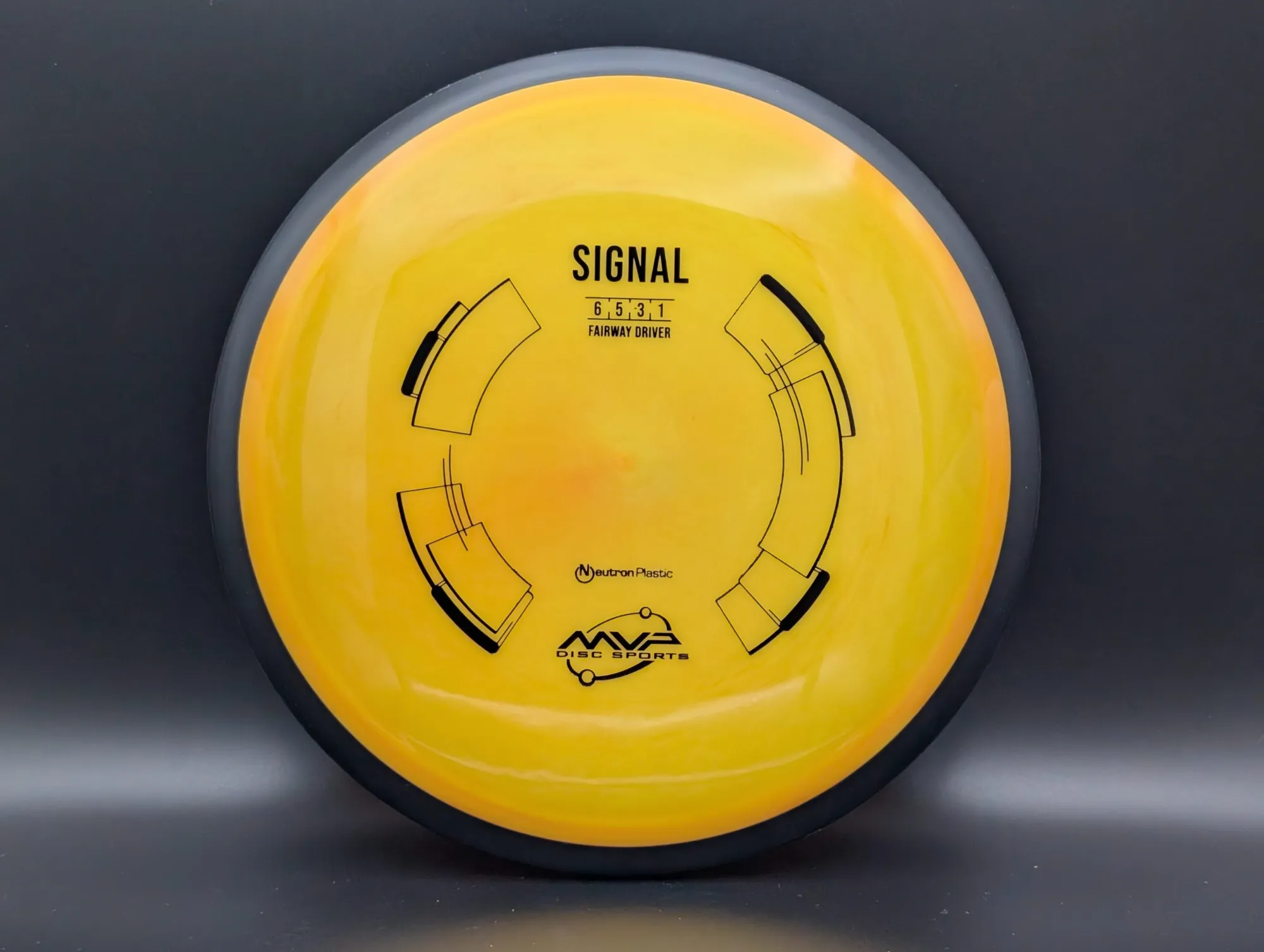 Photo of this disc, Neutron, 172 g, Yellow-Orange